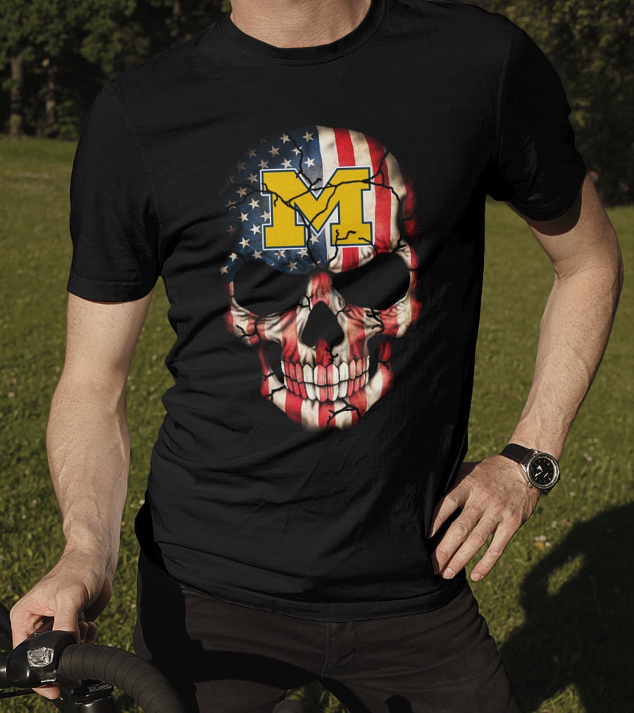 Michigan Wolverines American Flag Skull 67 T-Shirt