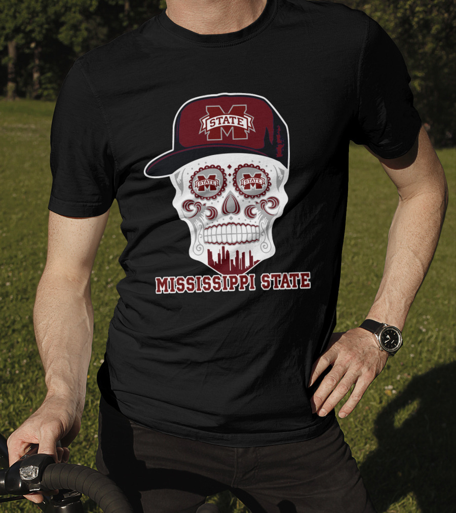 Mississippi State Bulldogs Skull With Hat 93 T-Shirt