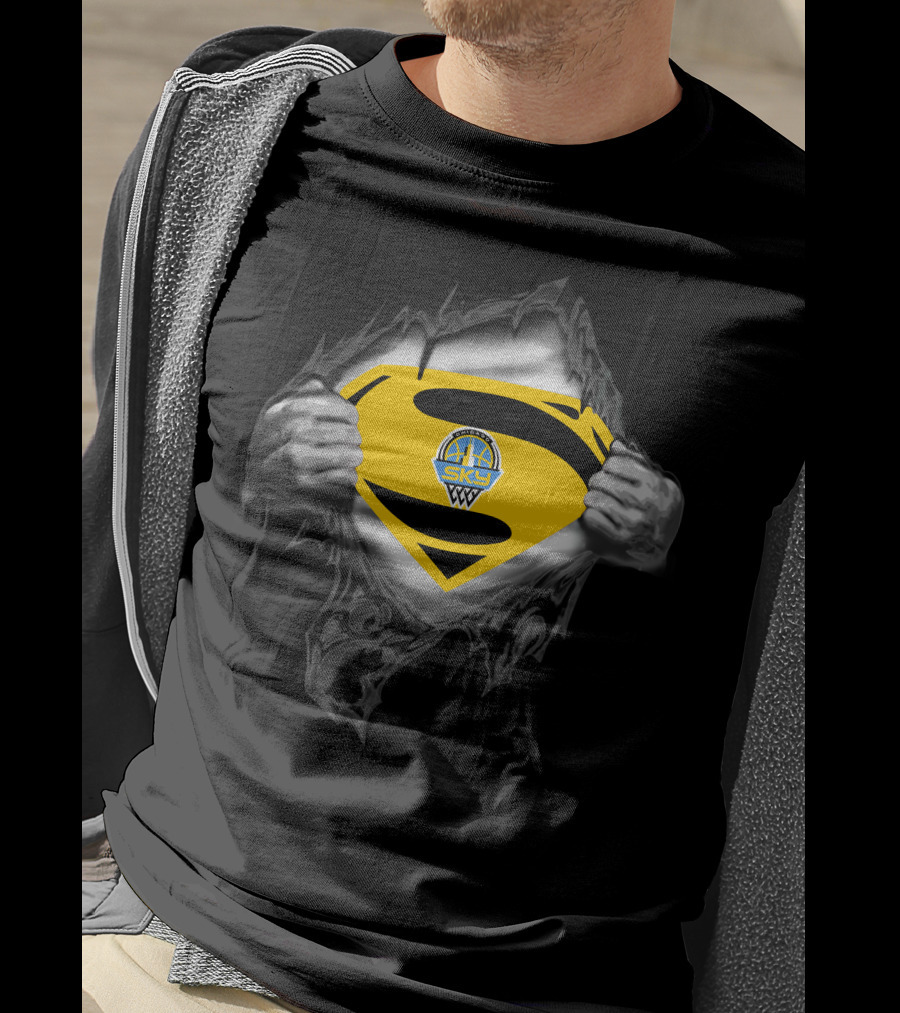 Chicago Sky Superman 411 Logo Reveal T-Shirt