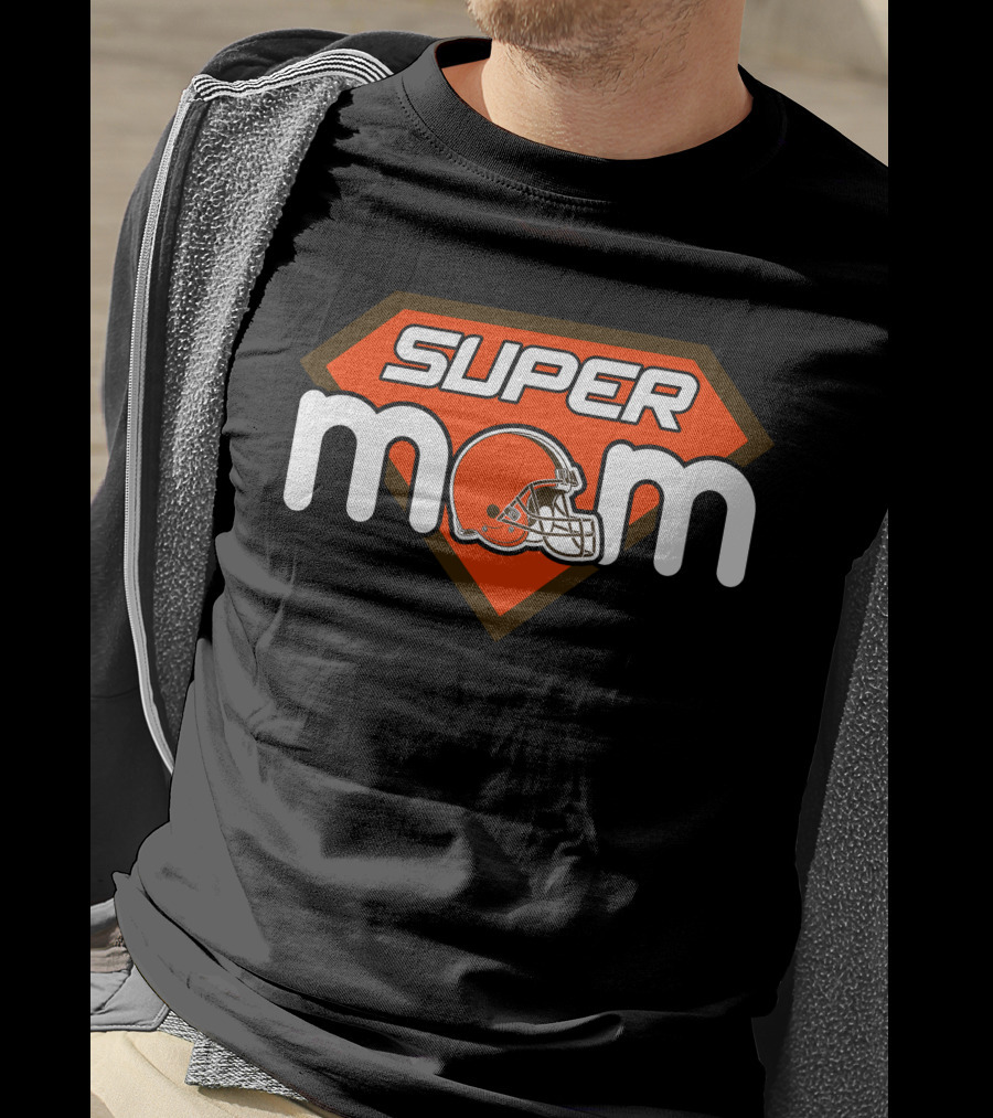 Super Mom Cleveland Browns Football Helmet T-Shirt