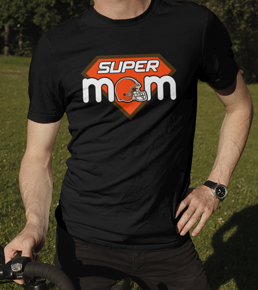 Super Mom Cleveland Browns Football Helmet T-Shirt