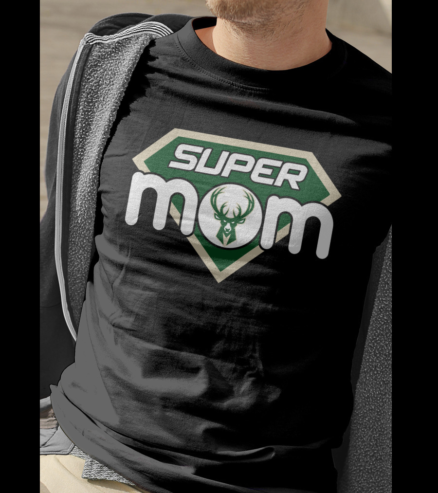 Super Mom Milwaukee Bucks Logo '82 Style T-Shirt