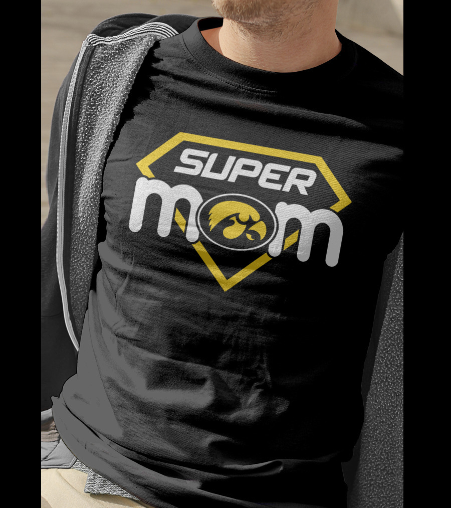 Iowa Hawkeyes Super Mom Hero T-Shirt