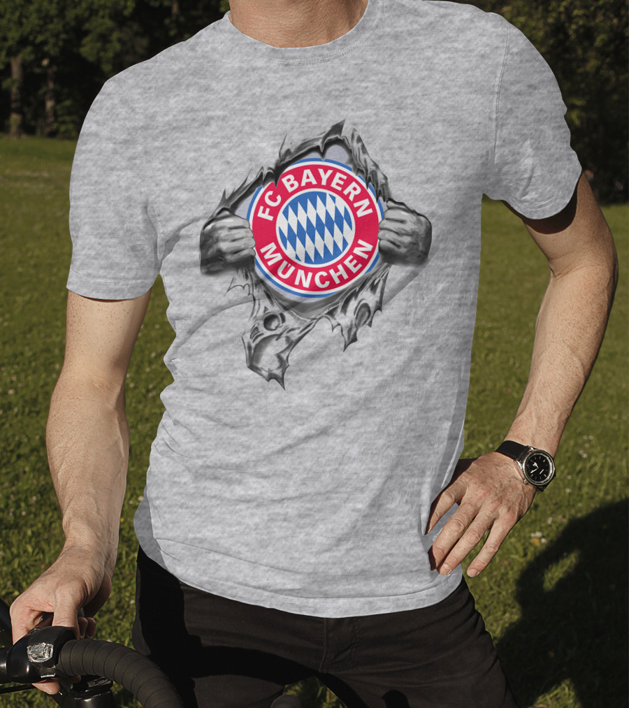 Fc Bayern München Super Fan Crest T-Shirt