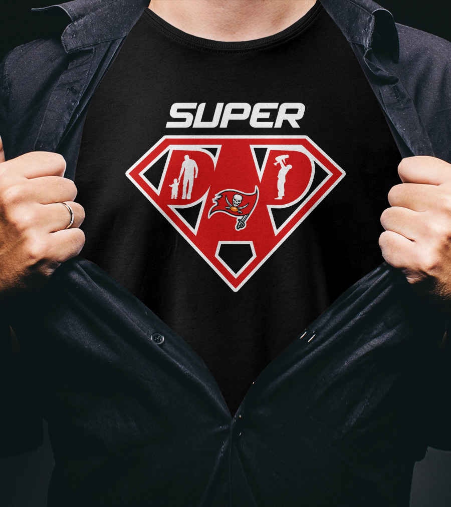 Tampa Bay Buccaneers Super Dad Emblem With Family And Tool Silhouettes T-Shirt