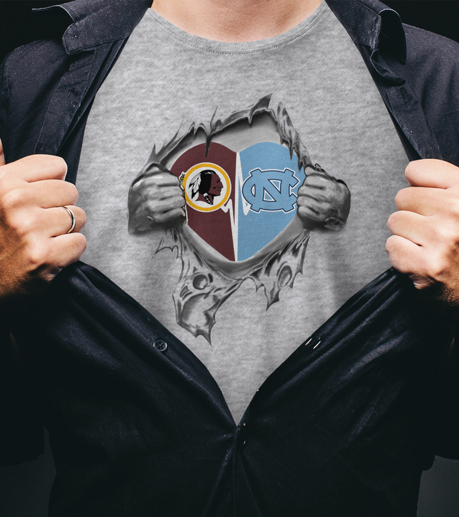 Redskins North Carolina Tar Heels Heart Split شعارين فريقين رعشتين Pltster معينة T-Shirt
