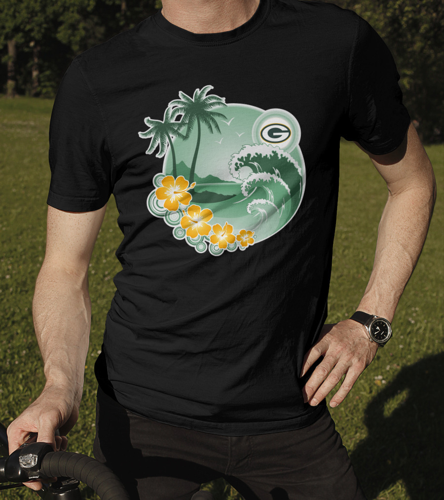 Green Bay Packers Tropical Wave Holiday Scene T-Shirt
