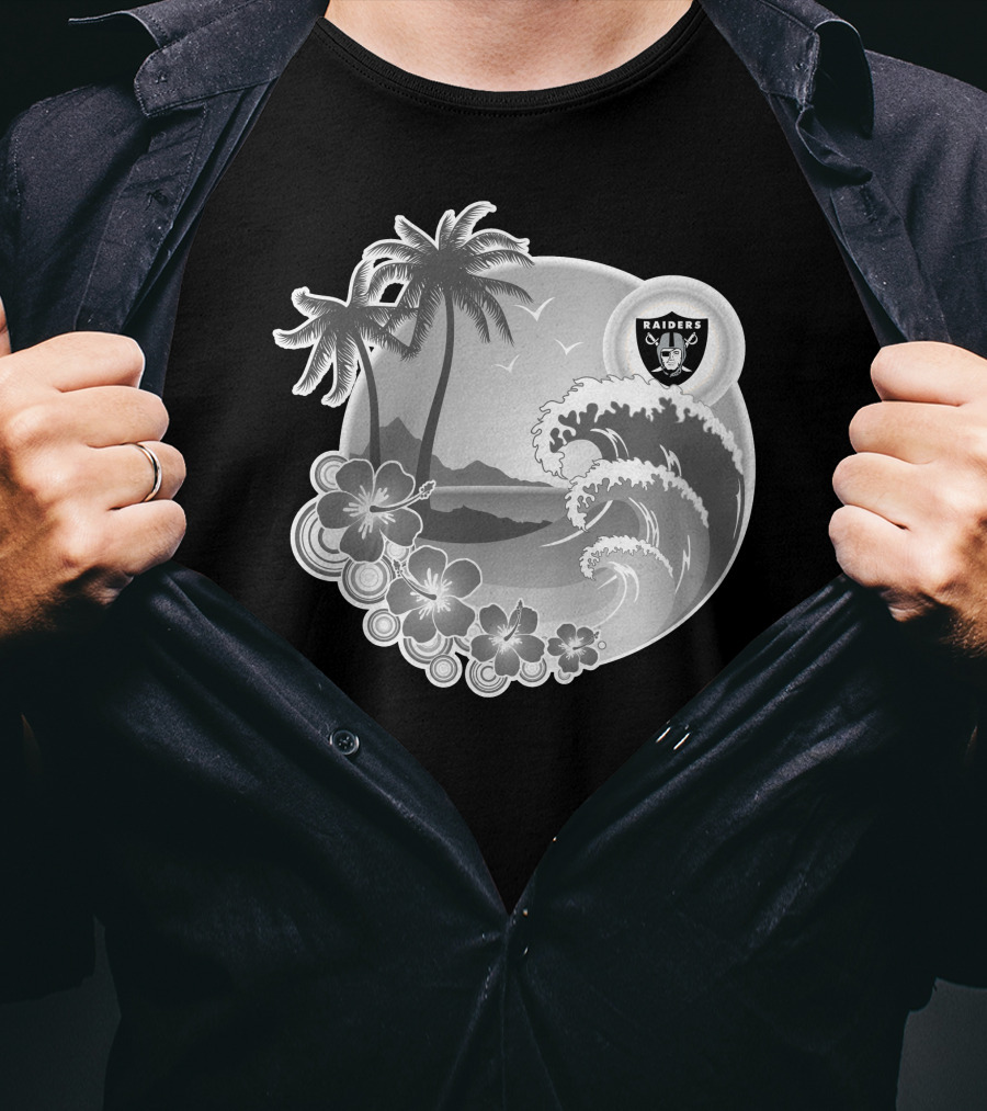 Las Vegas Raiders Happy Holidays Beach Scene With Palm Trees And Waves T-Shirt