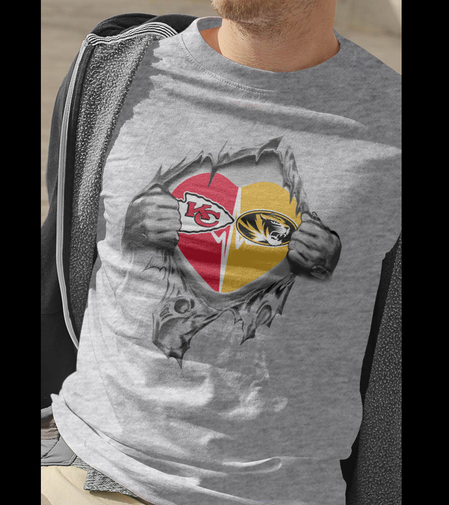 Kansas City Chiefs And Missouri Tigers Heart Design 108 Chiefs It's In My Heart T-Shirt
