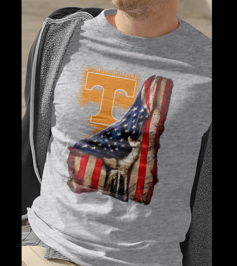Tennessee Volunteers T Logo American Flag Fist T-Shirt