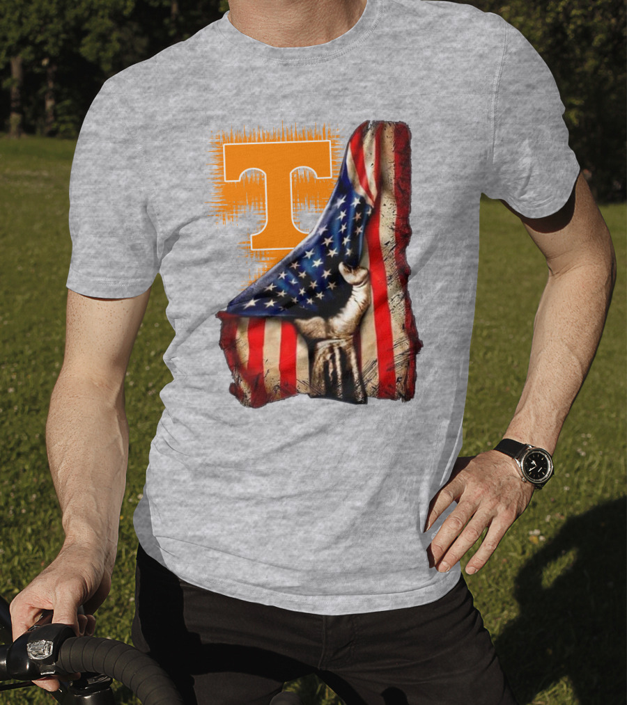 Tennessee Volunteers T Logo American Flag Fist T-Shirt
