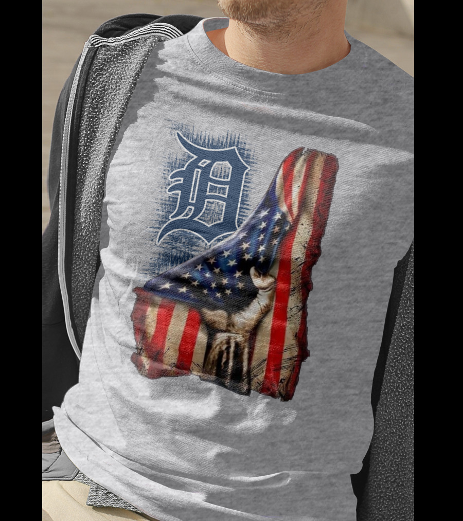 Detroit Tigers American Flag Patriotic Design 230 T-Shirt