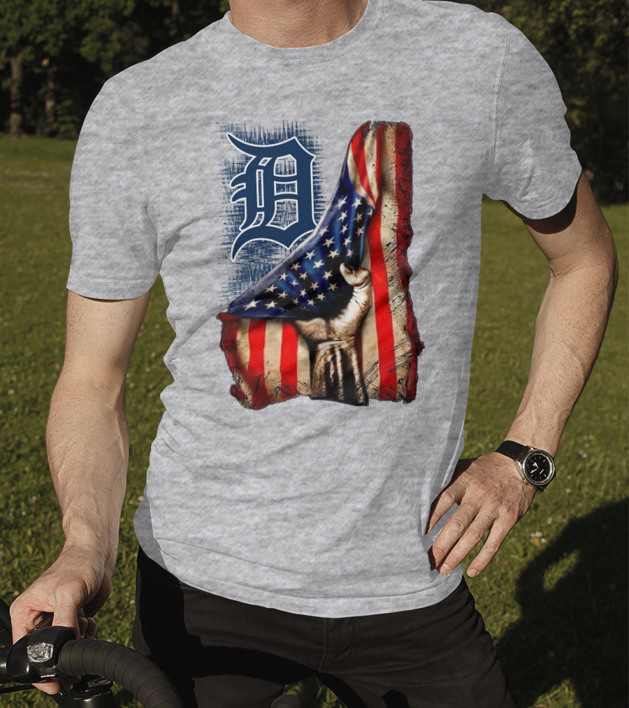 Detroit Tigers American Flag Patriotic Design 230 T-Shirt