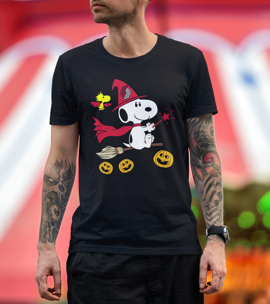 Portland Trail Blazers Happy Halloween Snoopy Witch Broom Woodstock Pumpkins T-Shirt