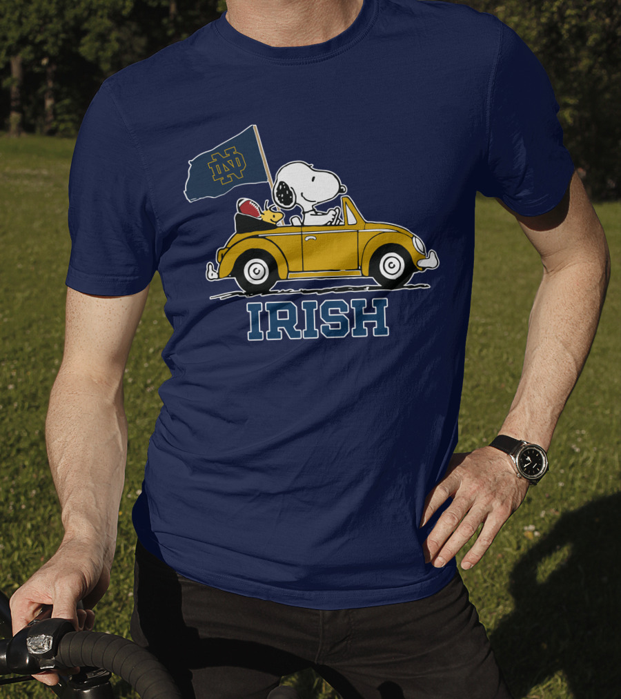 Notre Dame Fighting Irish Snoopy Driving Car With Flag T-Shirt