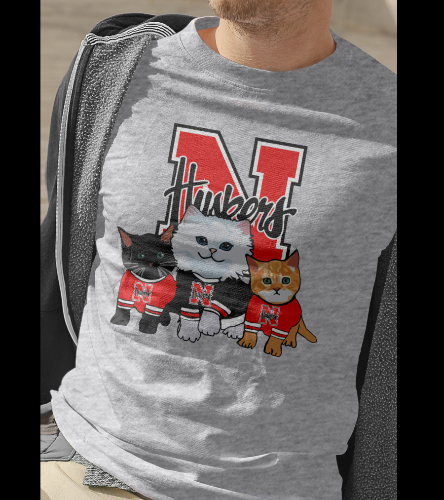 Nebraska Cornhuskers Huskers Cats In Red Jerseys T-Shirt