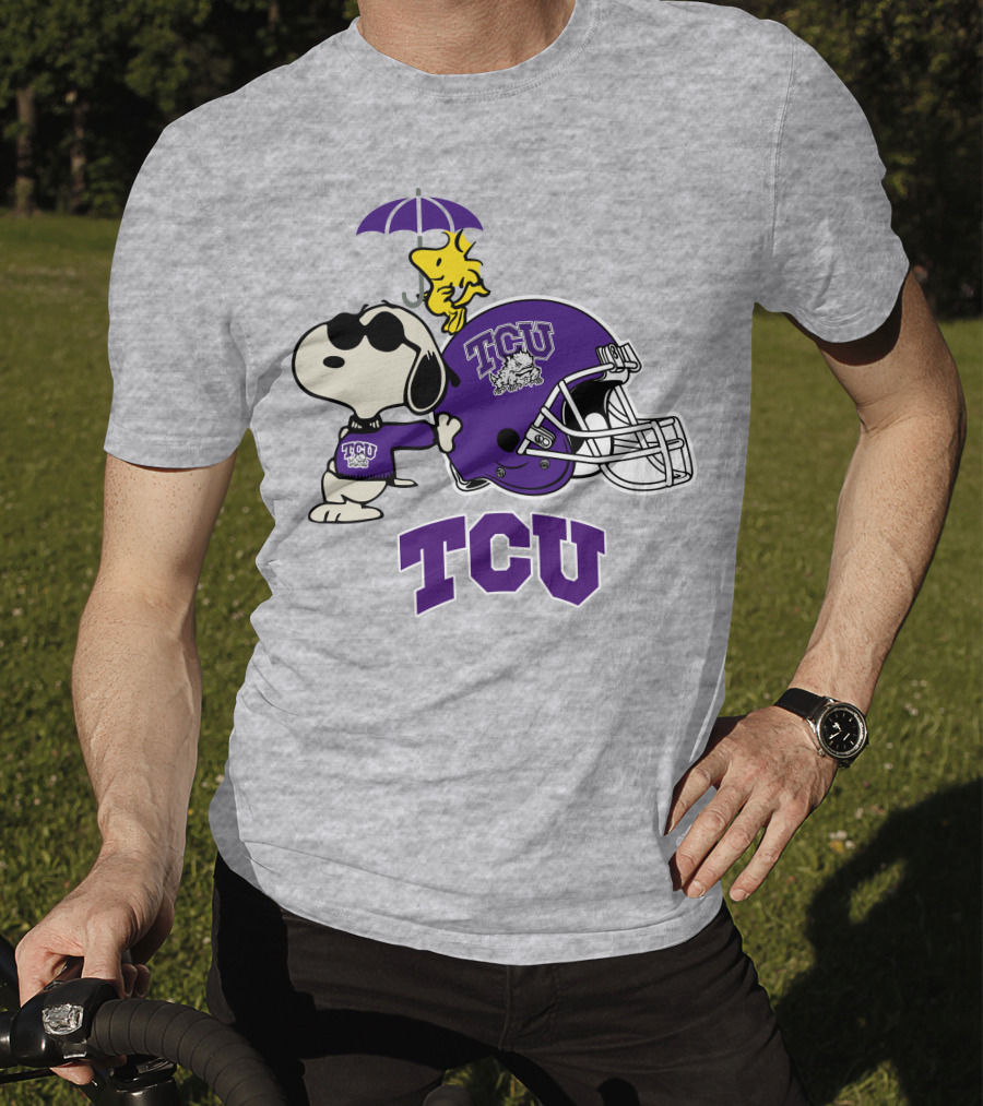 TCU Horned Frogs Snoopy Woodstock Helmet Football T-Shirt