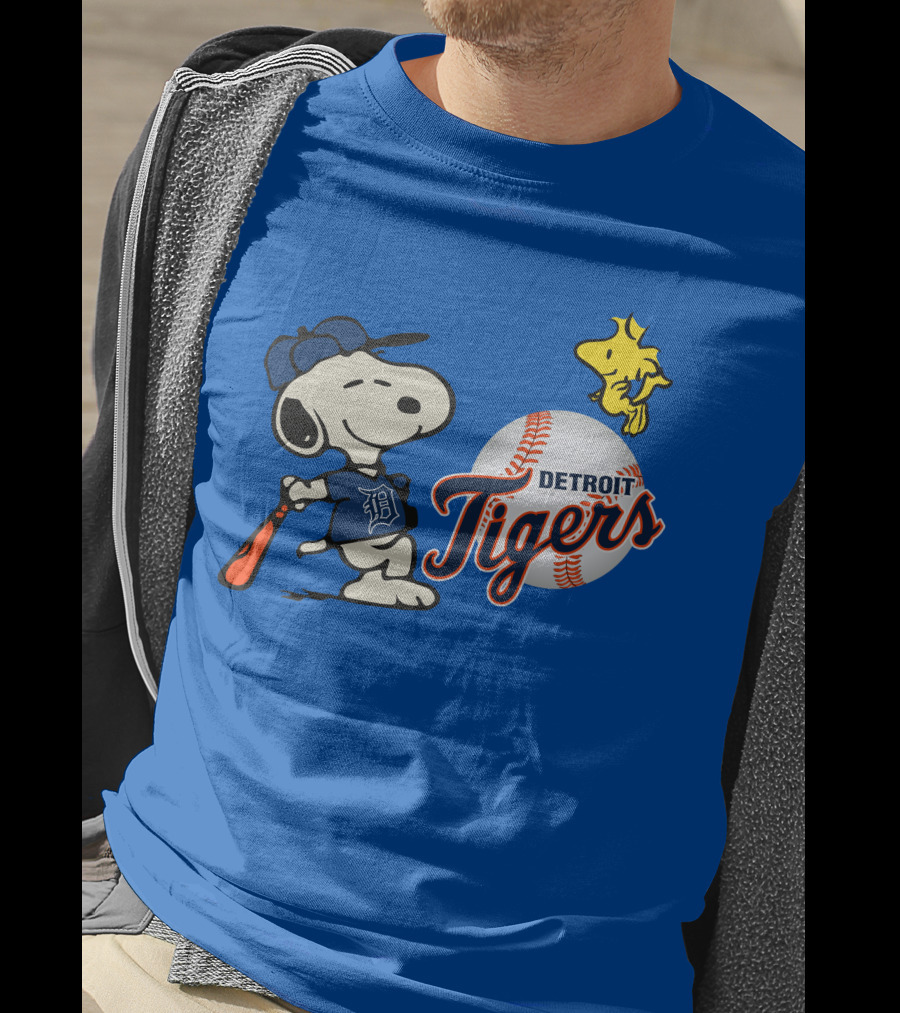 Detroit Tigers Snoopy Woodstock Baseball T-Shirt