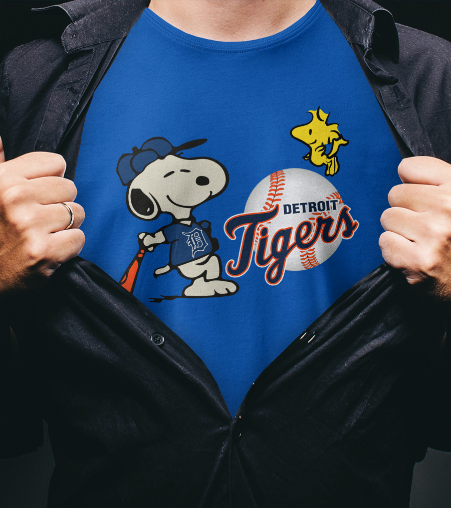 Detroit Tigers Snoopy Woodstock Baseball T-Shirt