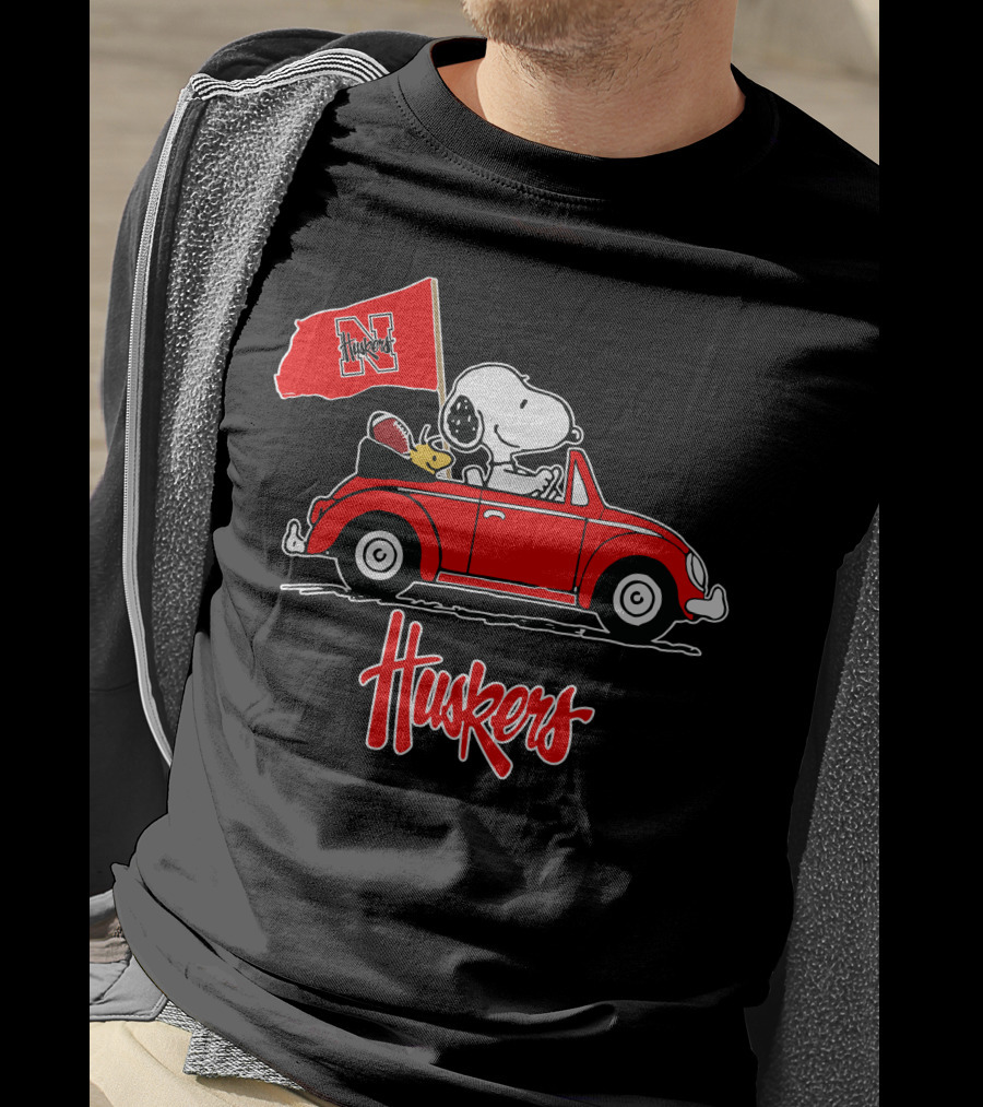 Nebraska Cornhuskers Snoopy Huskers Car Ride T-Shirt