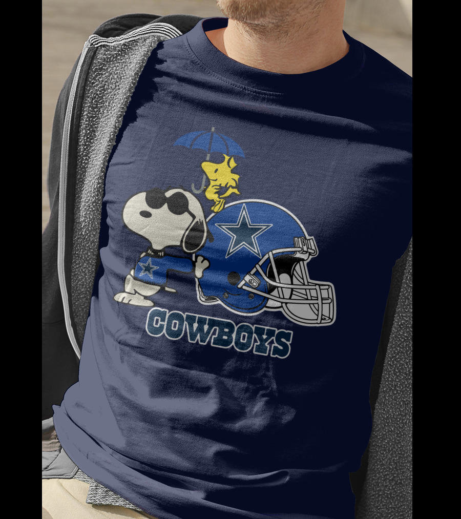 Dallas Cowboys Snoopy Woodstock Holiday Helmet T-Shirt