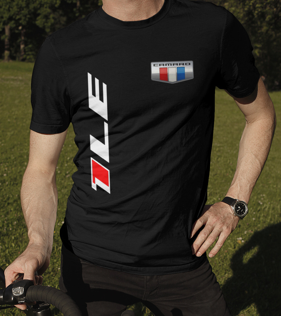 Camaro 1LE Performance Badge Red White Blue Stripe T-Shirt