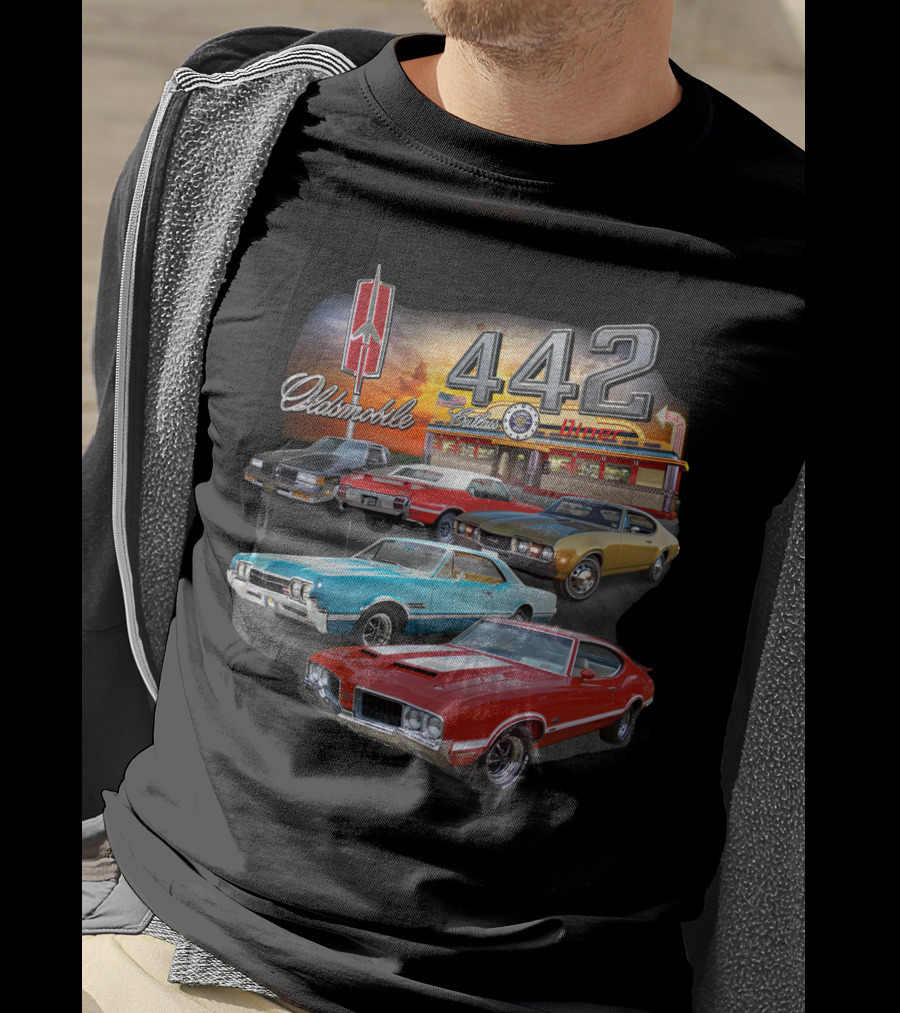 Oldsmobile 442 Classic Cars At The Diner T-Shirt