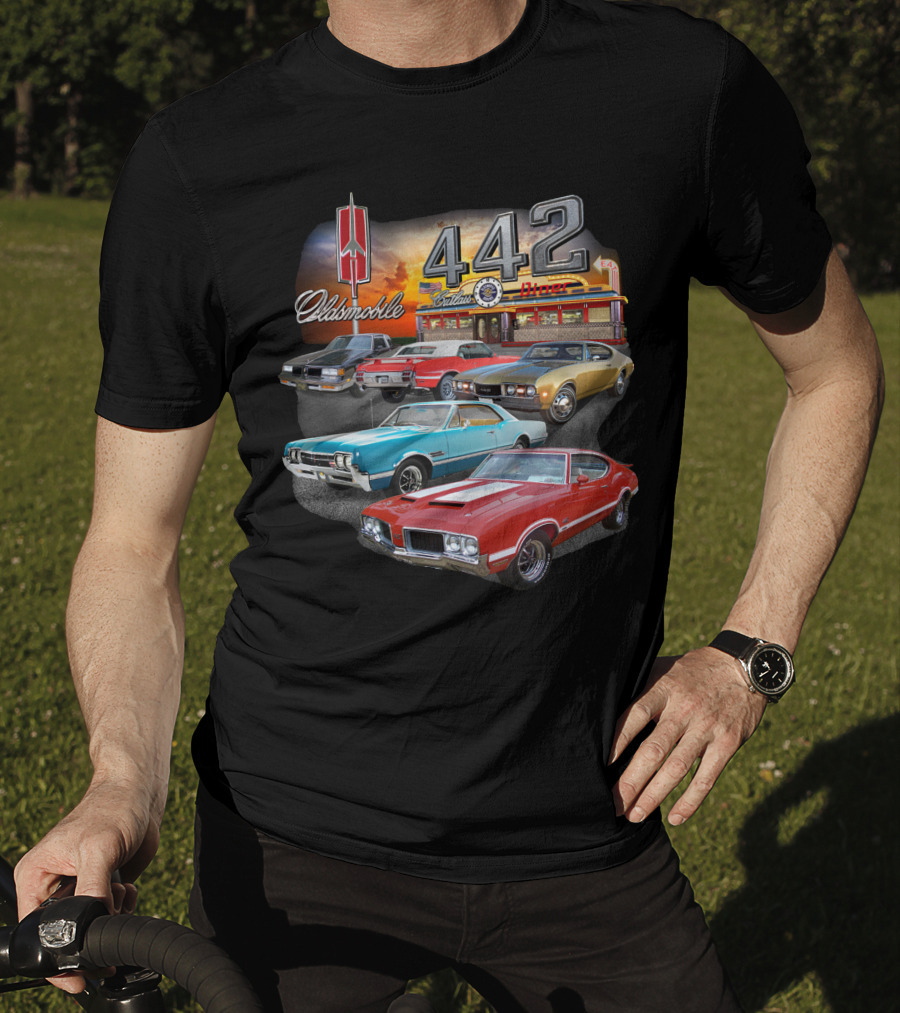 Oldsmobile 442 Classic Cars At The Diner T-Shirt