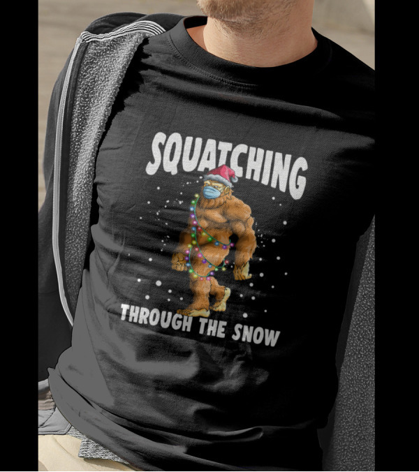 Squatching Through The Snow Sasquatch Bigfoot Christmas Lights Santa Hat T-Shirt