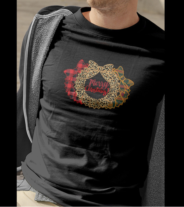 Merry Christmas Wreath Red Plaid Leopard Print T-Shirt