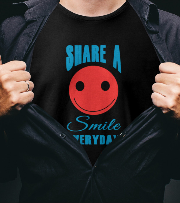 Share A Smile Everyday Red Smiley Face Text T-Shirt