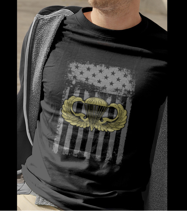 Army Parachute Wings Badge US Flag Airborne Veteran T-Shirt