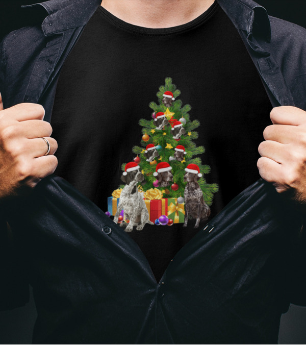 German Shorthaired Pointer Dogs With Santa Hats Around Christmas Tree With Gifts T-Shirt