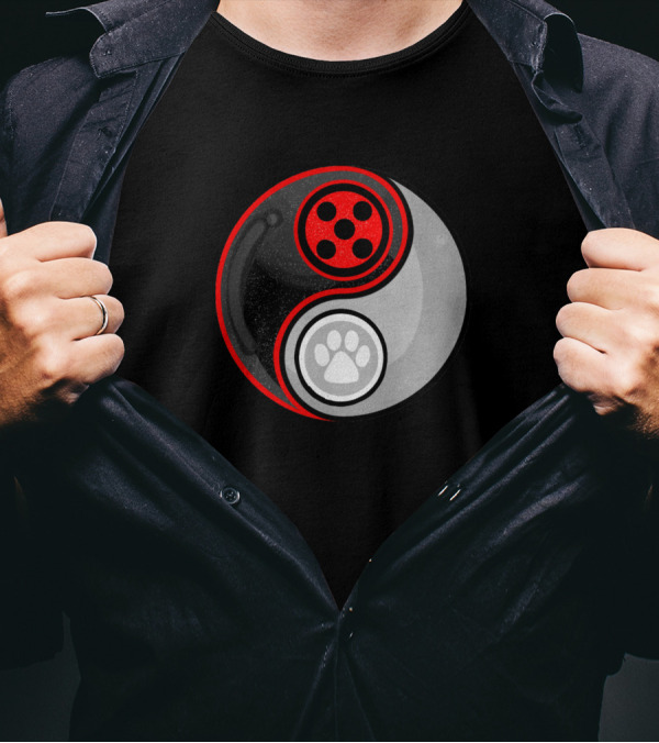 Miarculous Ladybug Yin And Yang Paw Prints T-Shirt