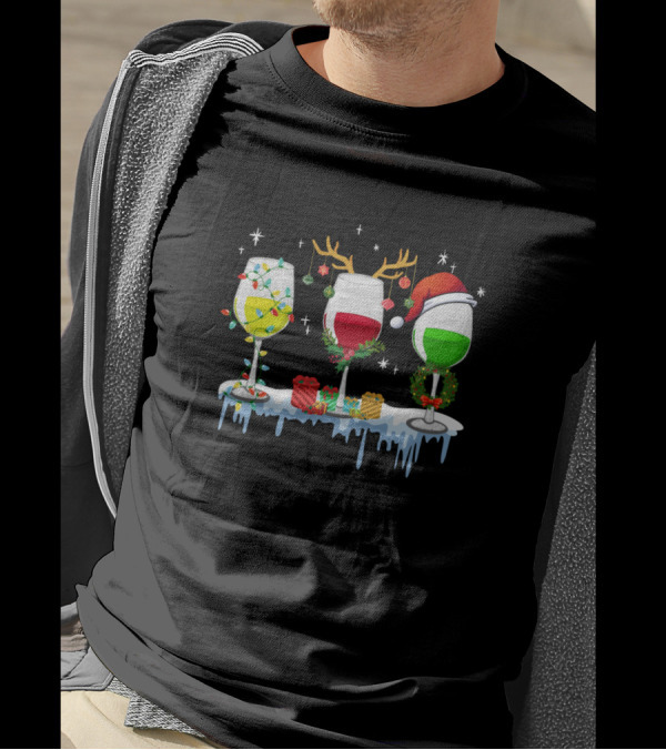 Wine Lover Holiday Three Glasses With Lights Reindeer Santa Hat T-Shirt