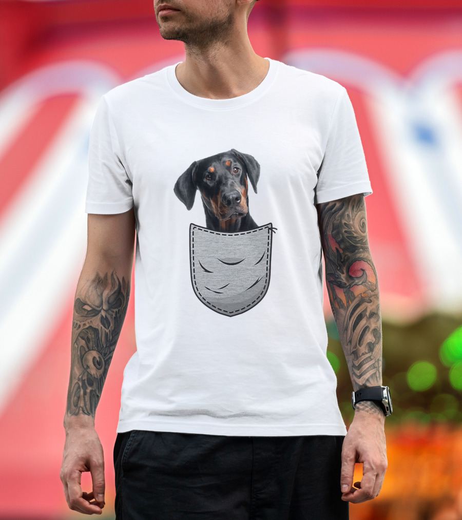 Dobie Doberman Pinscher Dobermann in Faux Pocket T-Shirt