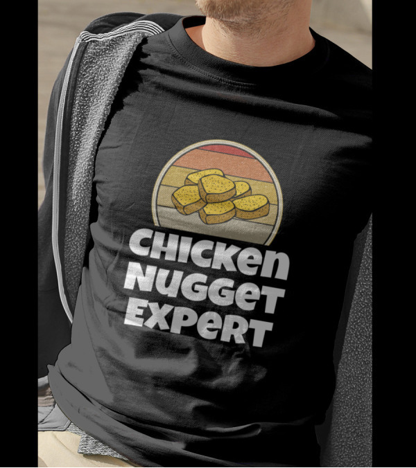 Chicken Nugget Expert Retro Style Nug Chicken T-Shirt
