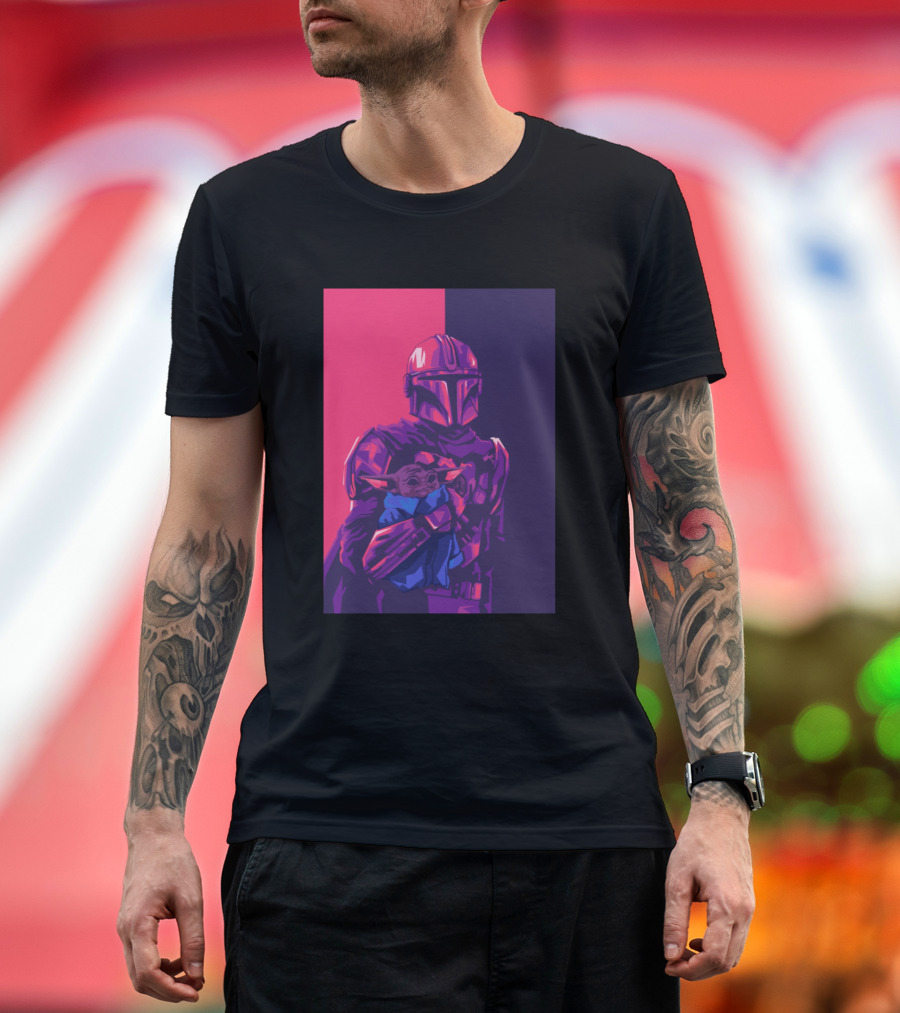 Mandolarian Holding Alien Baby in Retro Color Split T-Shirt