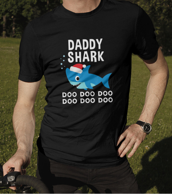 Daddy Shark Doo Doo Doo Doo Doo Doo Christmas Santa Hat T-Shirt