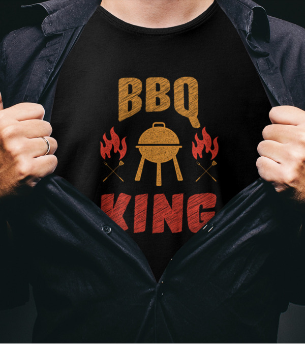BBQ King Grill With Flames And Skewers T-Shirt