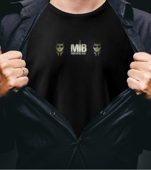 MIB Men In Black Secret Agents With Tiny Alien T-Shirt
