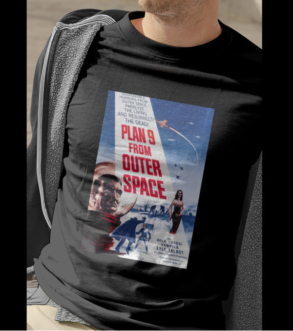 Plan 9 From Outer Space Movie Poster Bela Lugosi Vampira Lyle Talbot UFO Horror Sci-Fi Classic T-Shirt