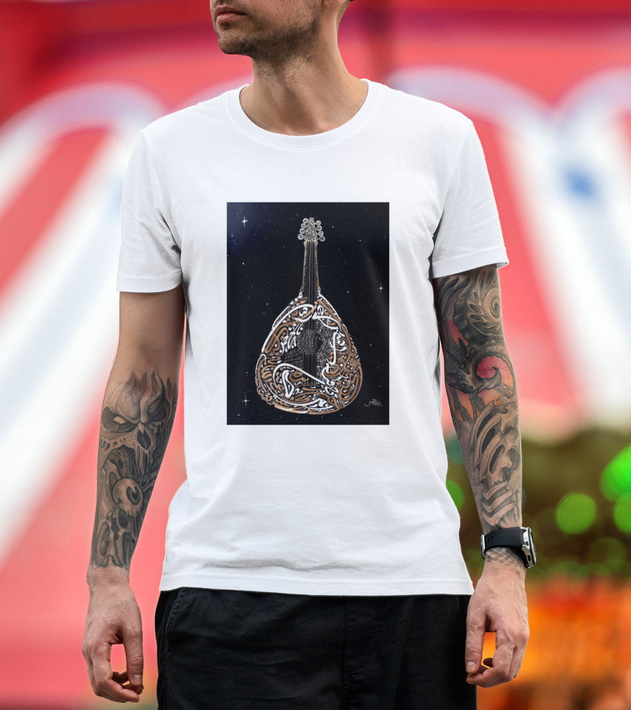 Oud Instrument with Intricate Arabic Calligraphy in Starry Night Sky T-Shirt