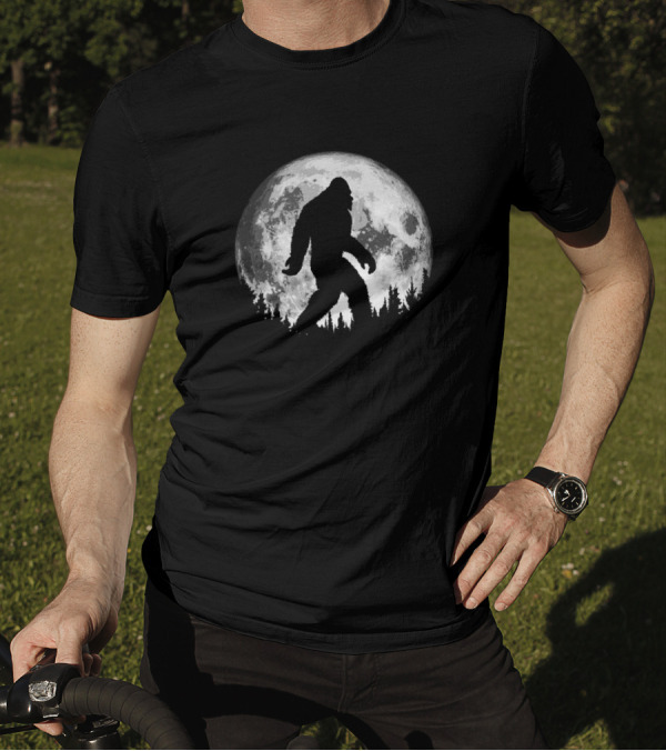 Bigfoot Night Stroll Cool Full Moon And Trees Sasquatch T-Shirt