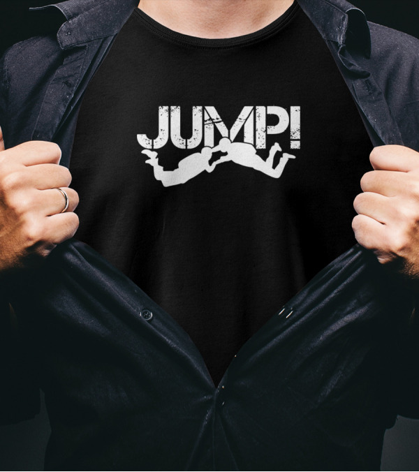 Jump Skydive Distressed Skydiver Parachute Extreme Adventure T-Shirt