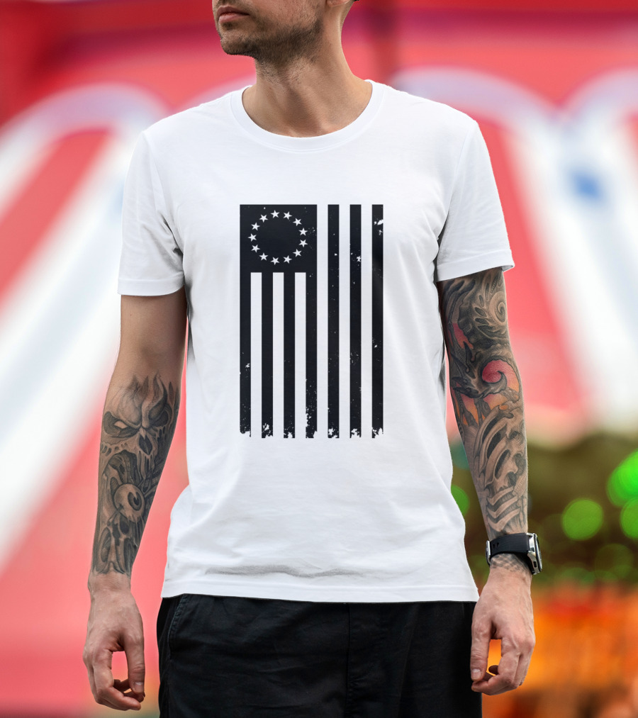 Black Distressed Vertical Betsy Ross Flag with Thirteen T-Shirt