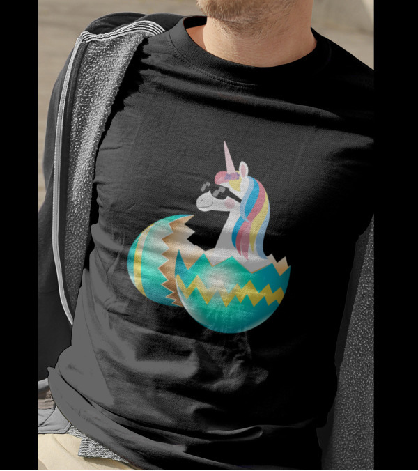 Baby Unicorn Wearing Sunglasses Hatching From Easter Egg Easter Day T-Shirt