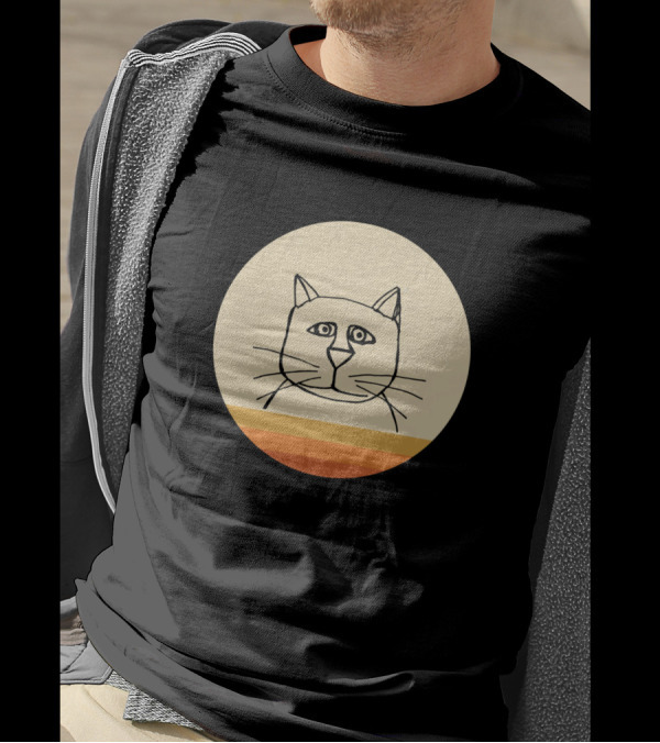 Retro Cat Line Drawing Face On Minimalist Background T-Shirt