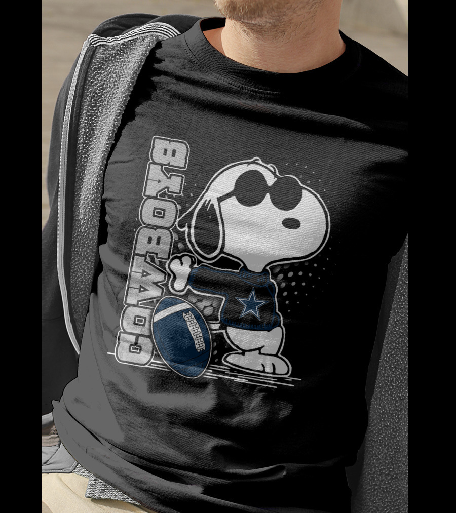 Cowboys Dallas Snoopy Football T-Shirt
