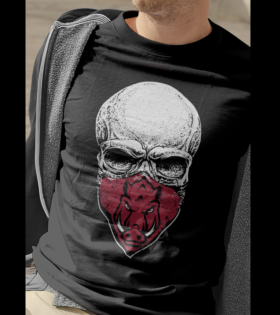 Arkansas Razorbacks Skull Logo Mask T-Shirt